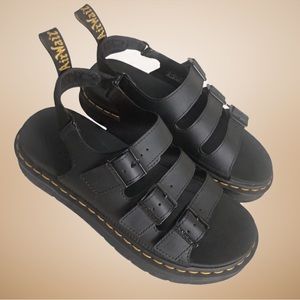 Dr. Martens Men's Soloman Hyrdo Leather Sandals